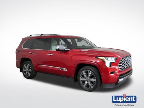 Used 2023 Toyota Sequoia Capstone AWD/4WD image 1