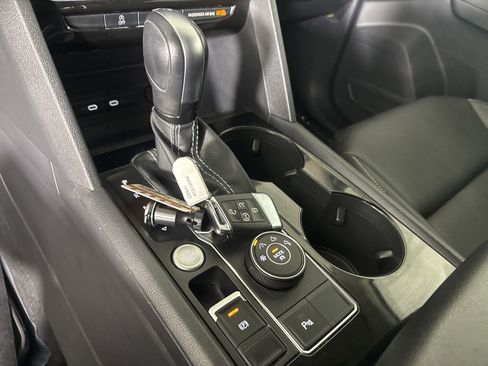 Used 2023 Volkswagen Atlas SE AWD/4WD image 18