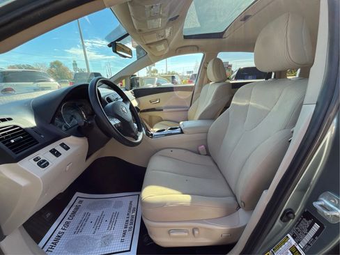 Used 2009 Toyota Venza Wagon 4D image 12