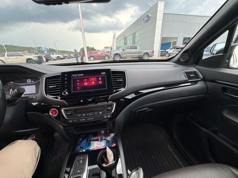 Used 2022 Honda Ridgeline Black Edition image 12