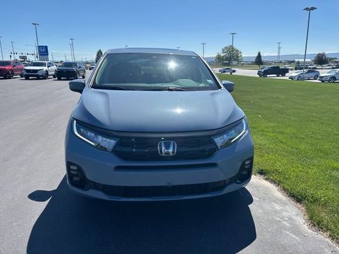 New 2026 Honda Odyssey Elite image 8