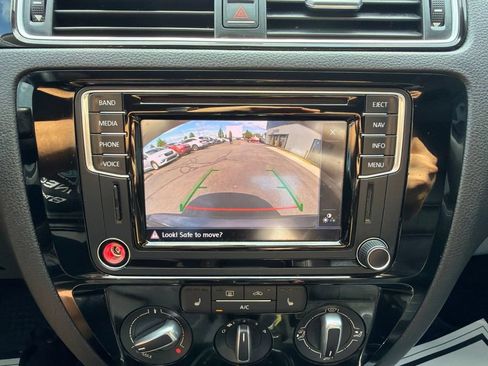 Used 2016 Volkswagen Jetta SEL w/ Lighting Package FWD image 29