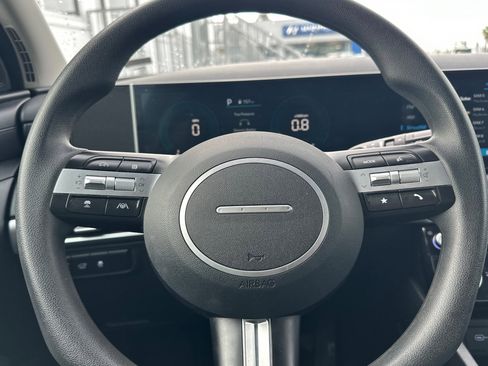 Used 2025 Hyundai Tucson SEL FWD image 23