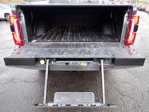 Certified 2025 Ford F350 Lariat w/ Lariat Ultimate Package image 8