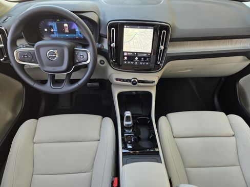New 2026 Volvo XC40 B5 Plus w/ Protection Package Premier AWD/4WD image 22