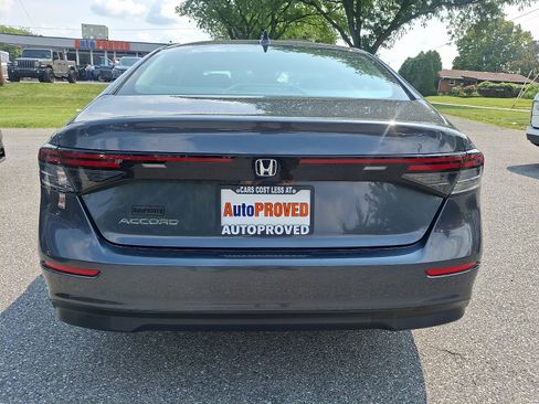 Used 2024 Honda Accord EX image 5
