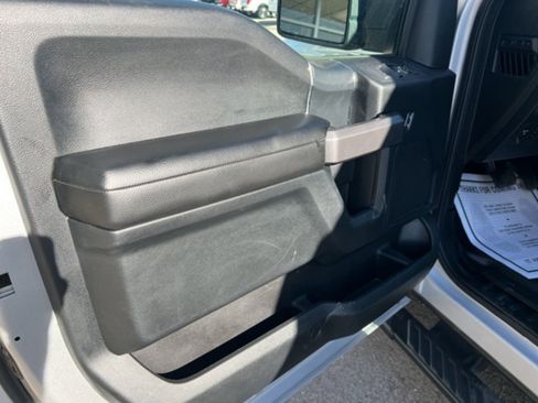 Used 2019 Ford F150 XLT w/ Equipment Group 302A Luxury image 7