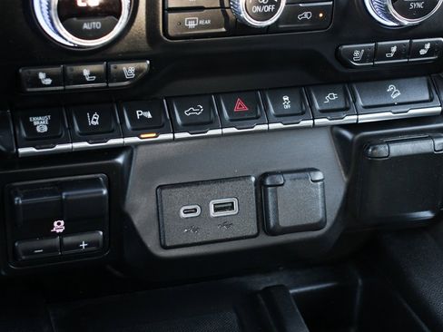 Used 2020 GMC Sierra 2500 Denali w/ Denali Ultimate Package image 34