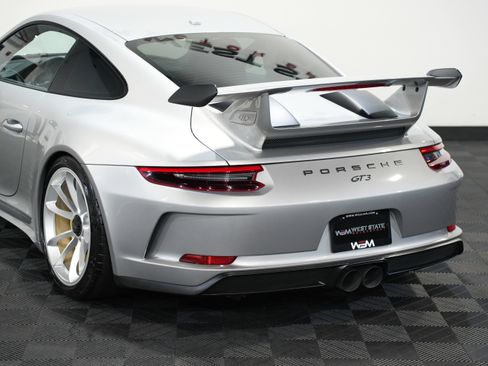Used 2018 Porsche 911 GT3 image 18