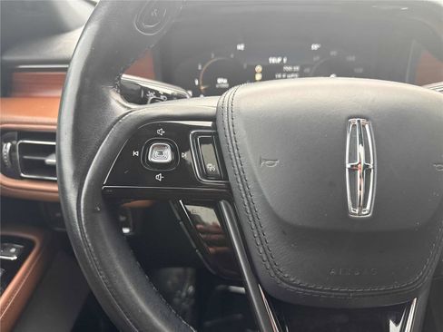 Used 2022 Lincoln Aviator Reserve w/ Equipment Group 201A image 17