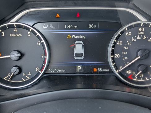 Used 2023 Nissan Murano SV AWD/4WD image 23