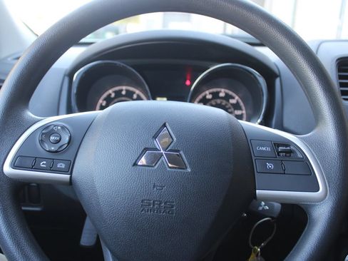 Used 2024 Mitsubishi Outlander Sport ES AWD/4WD image 36