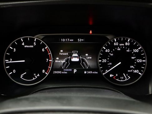 Certified 2025 Nissan Rogue SV image 28