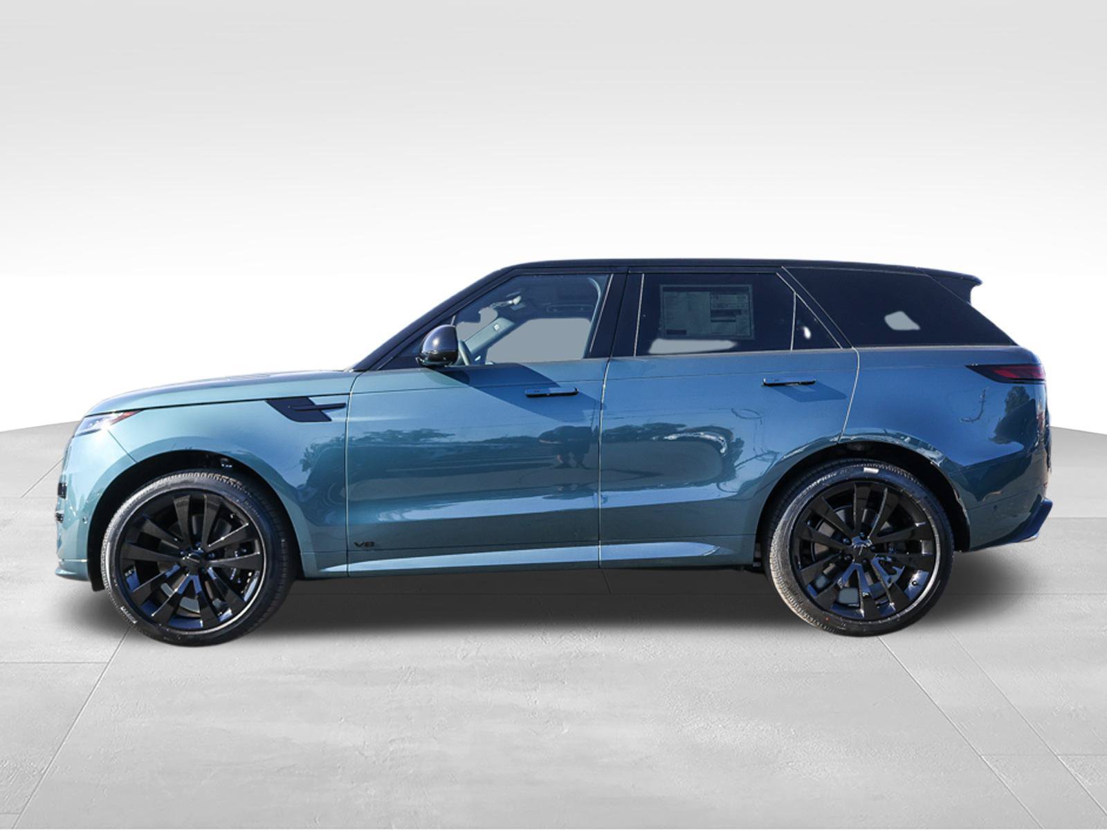 New 2027 Land Rover Range Rover Sport Dynamic SE AWD/4WD image 8