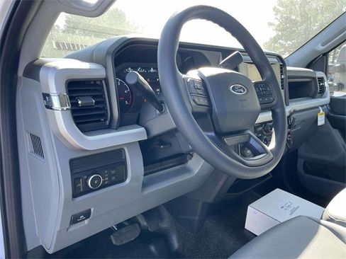 New 2026 Ford F550 XL image 13