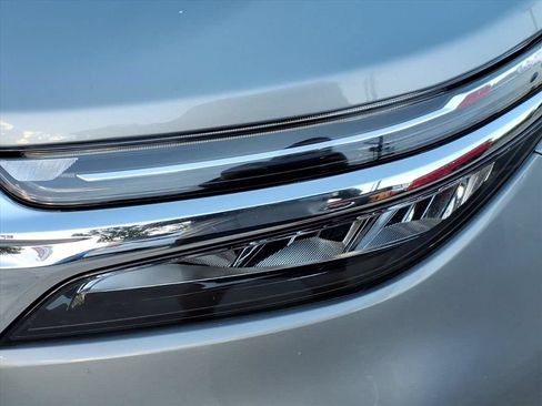 Used 2024 Chevrolet Equinox LT AWD/4WD image 11