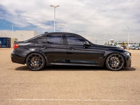 Used 2018 BMW M3 RWD image 8