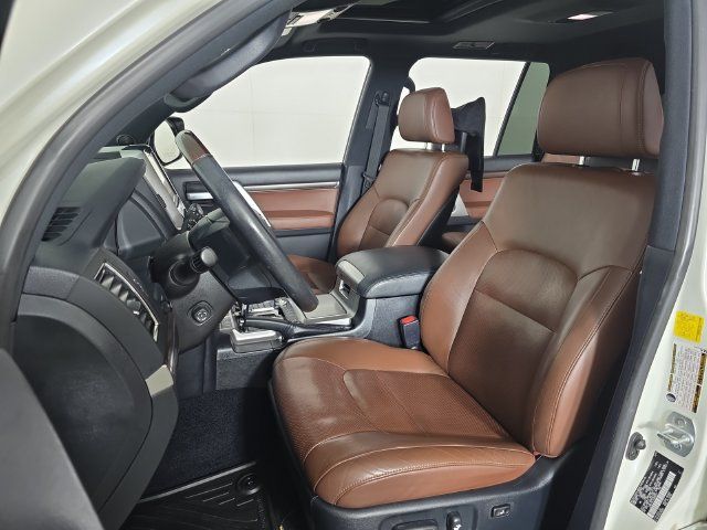 Used 2016 Toyota Land Cruiser AWD/4WD image 27