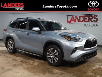 Used 2023 Toyota Highlander XLE