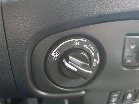 Used 2023 Nissan Frontier PRO-4X w/ Pro Convenience Package image 27