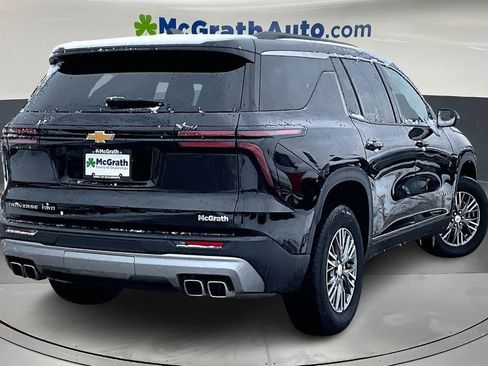 Used 2025 Chevrolet Traverse LT image 7