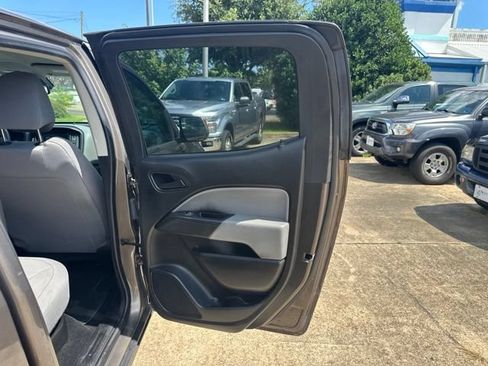 Used 2017 Chevrolet Colorado W/T w/ Custom Special Edition AWD/4WD image 23