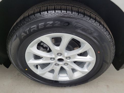 Used 2020 Chevrolet Equinox LS w/ LS Convenience Package image 31