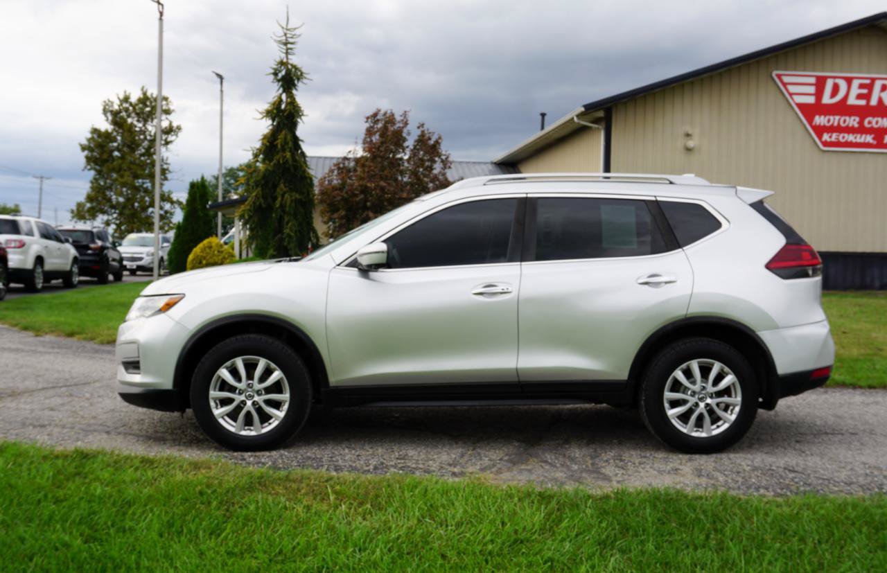 Used 2018 Nissan Rogue SV w/ Premium Package AWD/4WD image 28