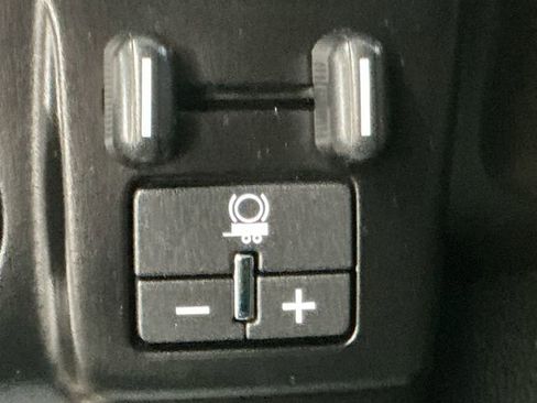 Used 2019 Chevrolet Suburban Premier image 35