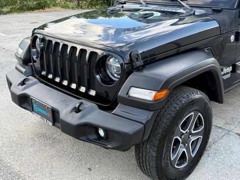 Used 2021 Jeep Wrangler Unlimited Sport AWD/4WD image 20