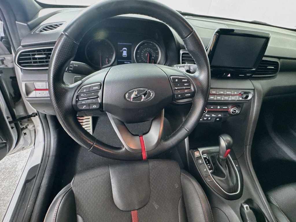 Used 2019 Hyundai Veloster Turbo FWD image 11