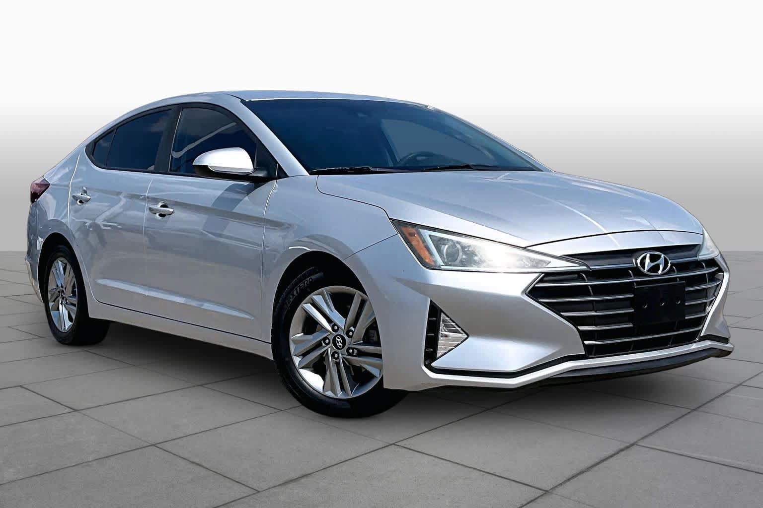 Used 2020 Hyundai Elantra SEL w/ Cargo Package (C1) FWD image 3
