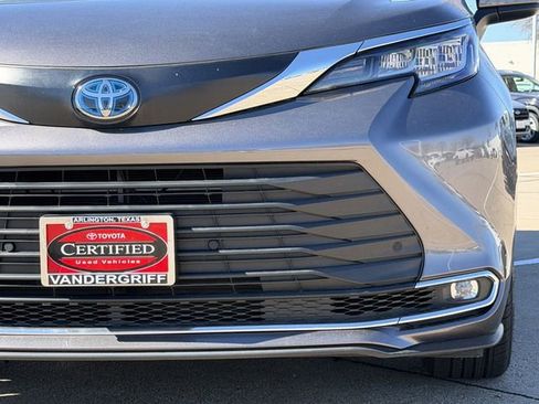 Certified 2023 Toyota Sienna XLE w/ XLE Plus Package image 9