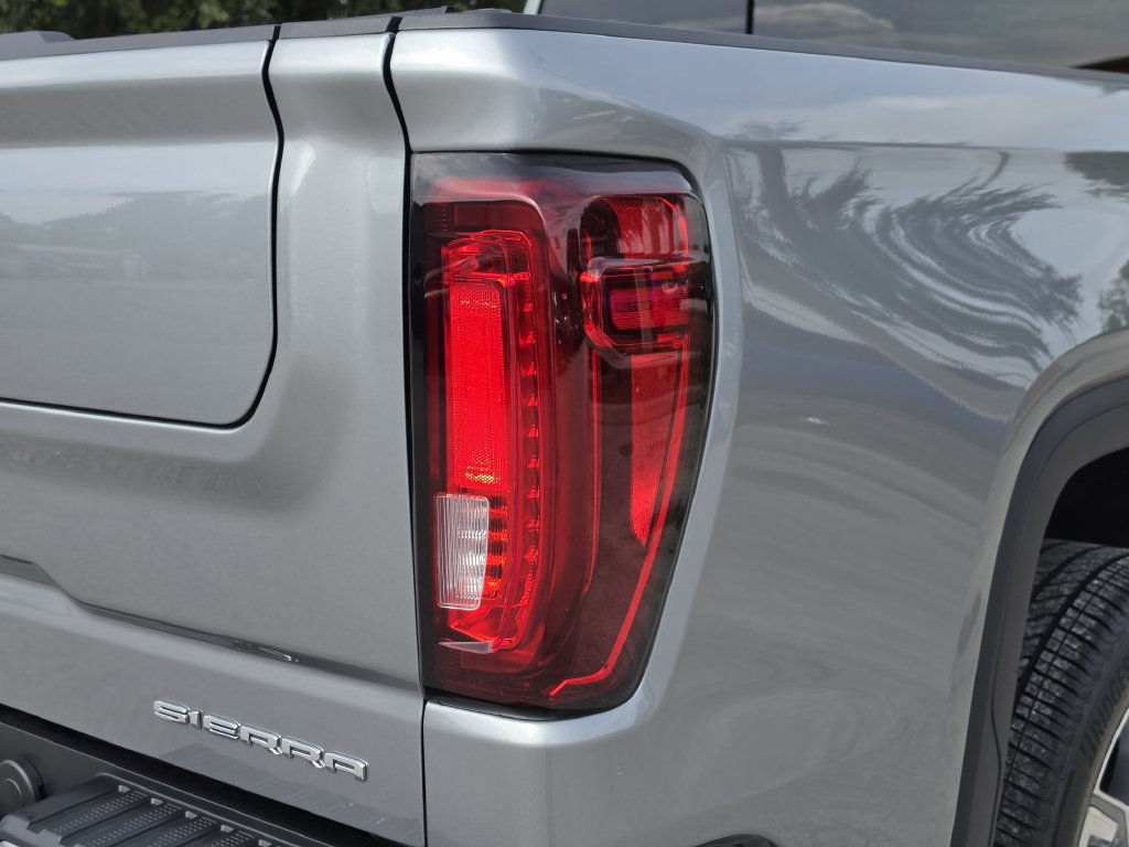 Used 2026 GMC Sierra 1500 Denali w/ Denali Reserve Package AWD/4WD image 8
