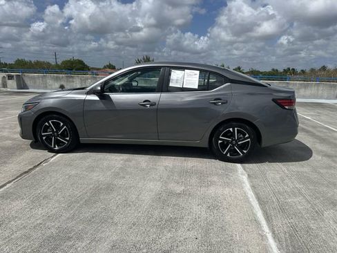 Used 2024 Nissan Sentra SV FWD image 35
