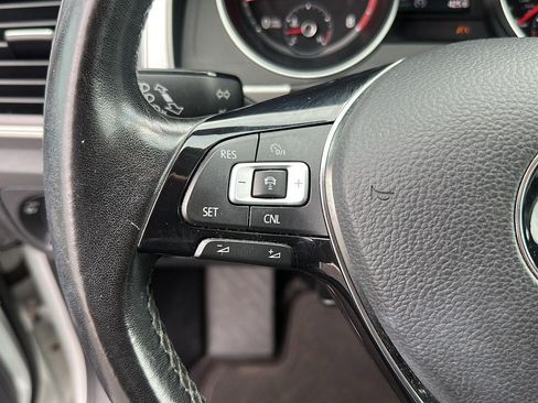 Used 2018 Volkswagen Atlas SEL AWD/4WD image 13