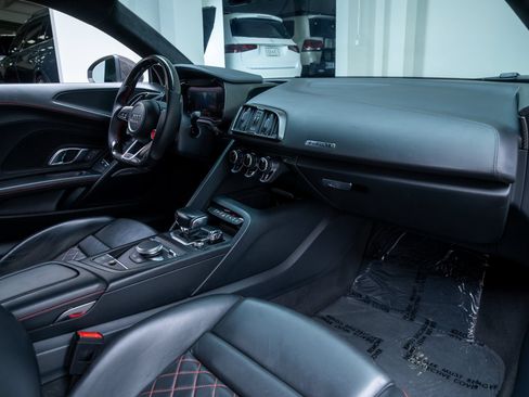 Used 2017 Audi R8 V10 AWD/4WD image 31