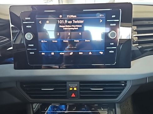 New 2026 Volkswagen Jetta SE image 30