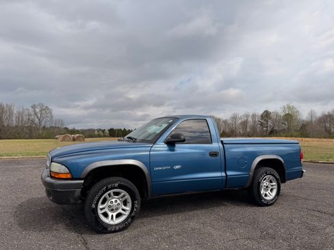Used 2002 Dodge Dakota 2WD Regular Cab image 1