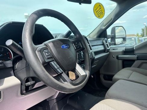 Used 2017 Ford F250 XLT AWD/4WD image 11