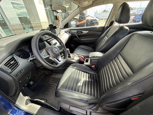 Used 2019 Nissan Rogue Sport S w/ Appearance Package FWD image 9