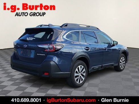 Used 2025 Subaru Outback Premium AWD/4WD image 6