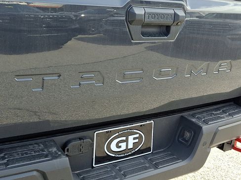 Used 2025 Toyota Tacoma SR w/ SR Upgrade Package image 32