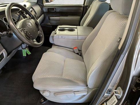 Used 2013 Toyota Tundra 4x4 Double Cab w/ Tow Pkg image 18