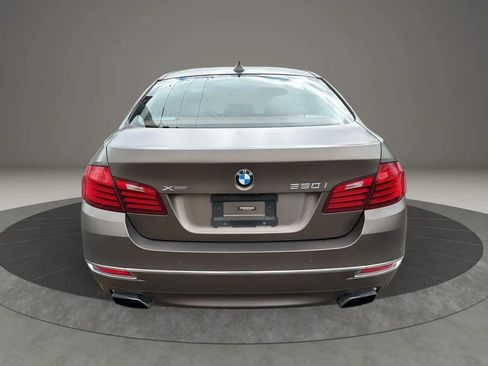 Used 2016 BMW 550i xDrive Sedan AWD/4WD image 6