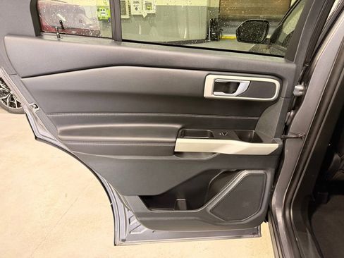 Used 2023 Ford Explorer XLT w/ Equipment Group 202A AWD/4WD image 20