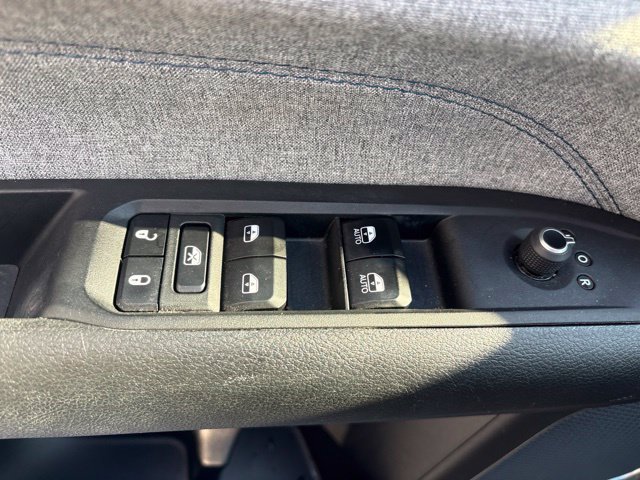 Used 2023 Jeep Compass Sport AWD/4WD image 8