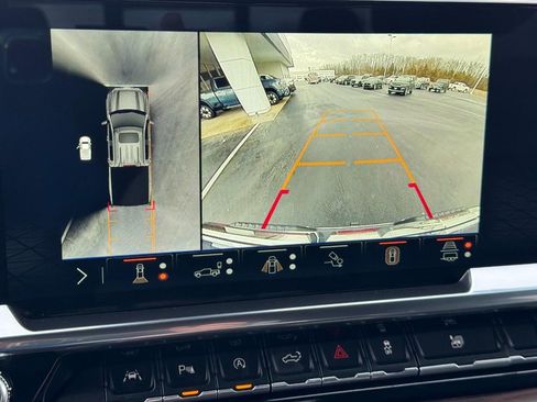 Used 2024 GMC Sierra 1500 SLT w/ SLT Premium Plus Package image 24