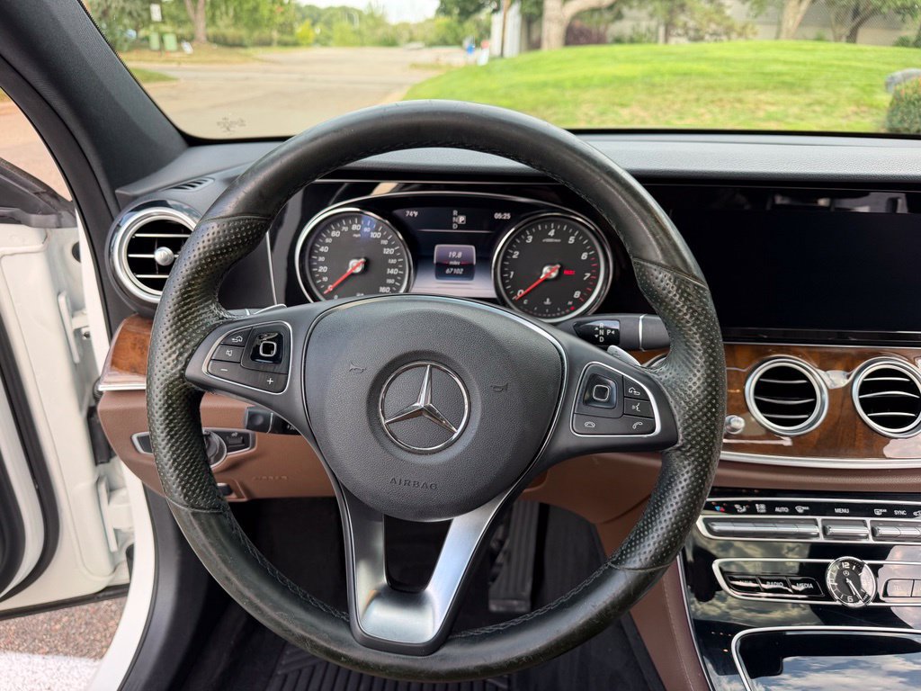 Used 2017 Mercedes-Benz E 300 4MATIC image 42