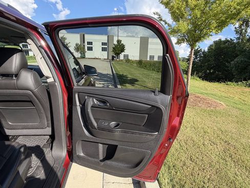 Used 2015 GMC Acadia SLT AWD/4WD image 15